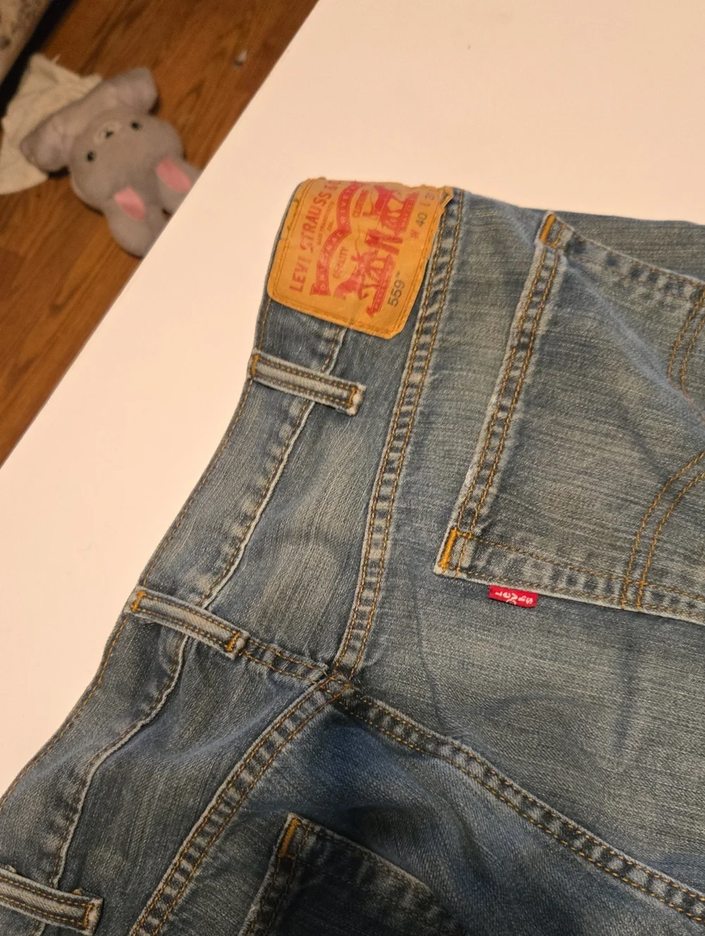 Levi's Men's Relaxed Light Blue Denim Jeans with Red Tab
